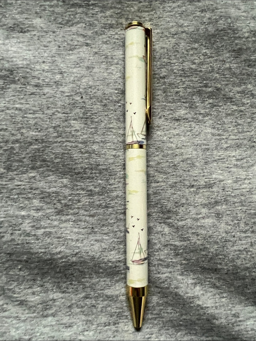 NWOT LUG~Refillable Designer White Sailboat Print Ballpoint Pen w/Gold Accent